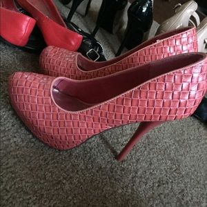 Coral High Heels -Gentled Used